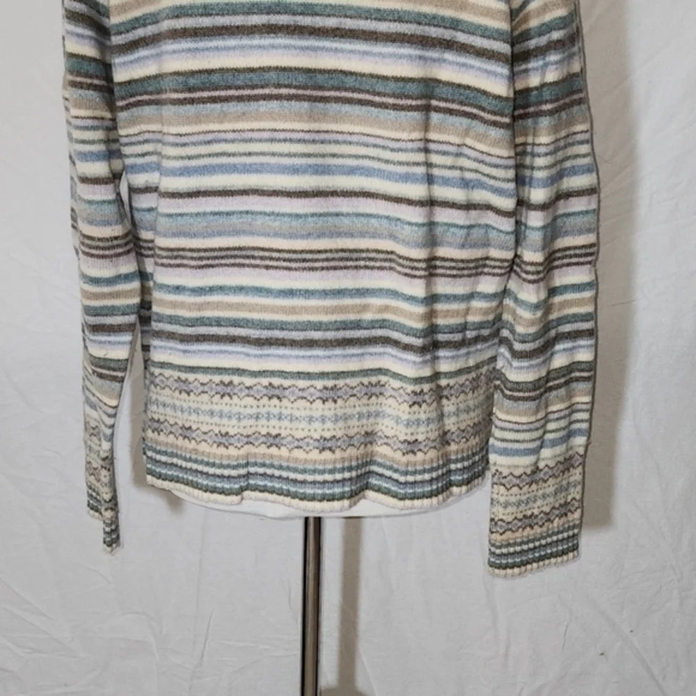 New York and Company Striped Sweater‎ Size Large